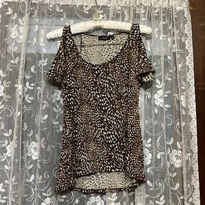 Apt 9 cheetah/ leopard  print style sexy shirt with cute sleeves size small